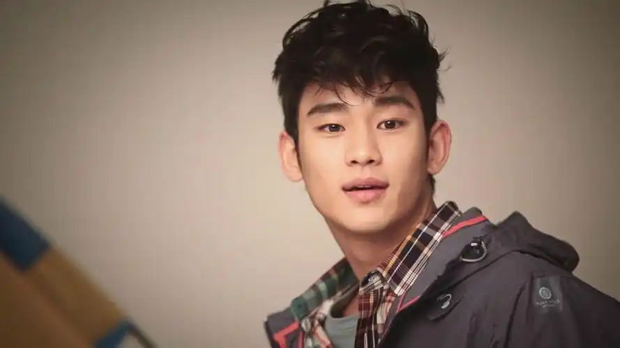 金秀贤 - 堆糖,美图壁纸兴趣社区