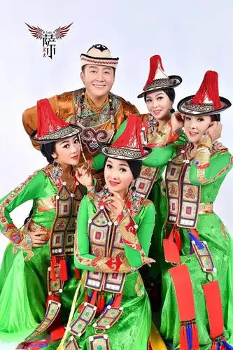 最炫民族风在萨尔组合的歌声里感受裕固族风情