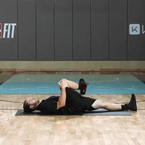 右侧梨状肌拉伸